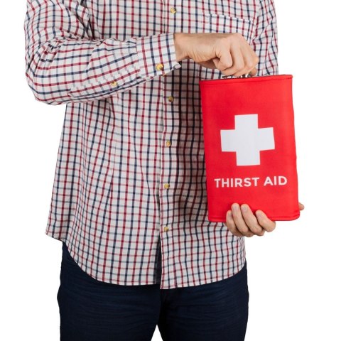 Gigantyczna Piersiówka Thirst Aid na osiemnastkę Froster