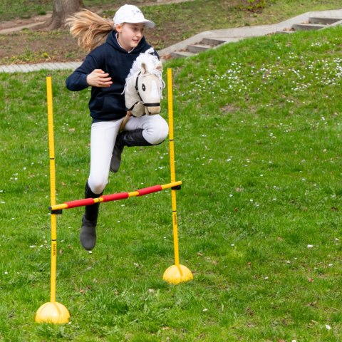 Konik na kiju z kantarem - Hobby Horse Skippi - Almond - A3 - prezent Skippi