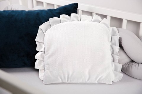 PODUSZKA Z FALBANKĄ VELVET BIAŁY